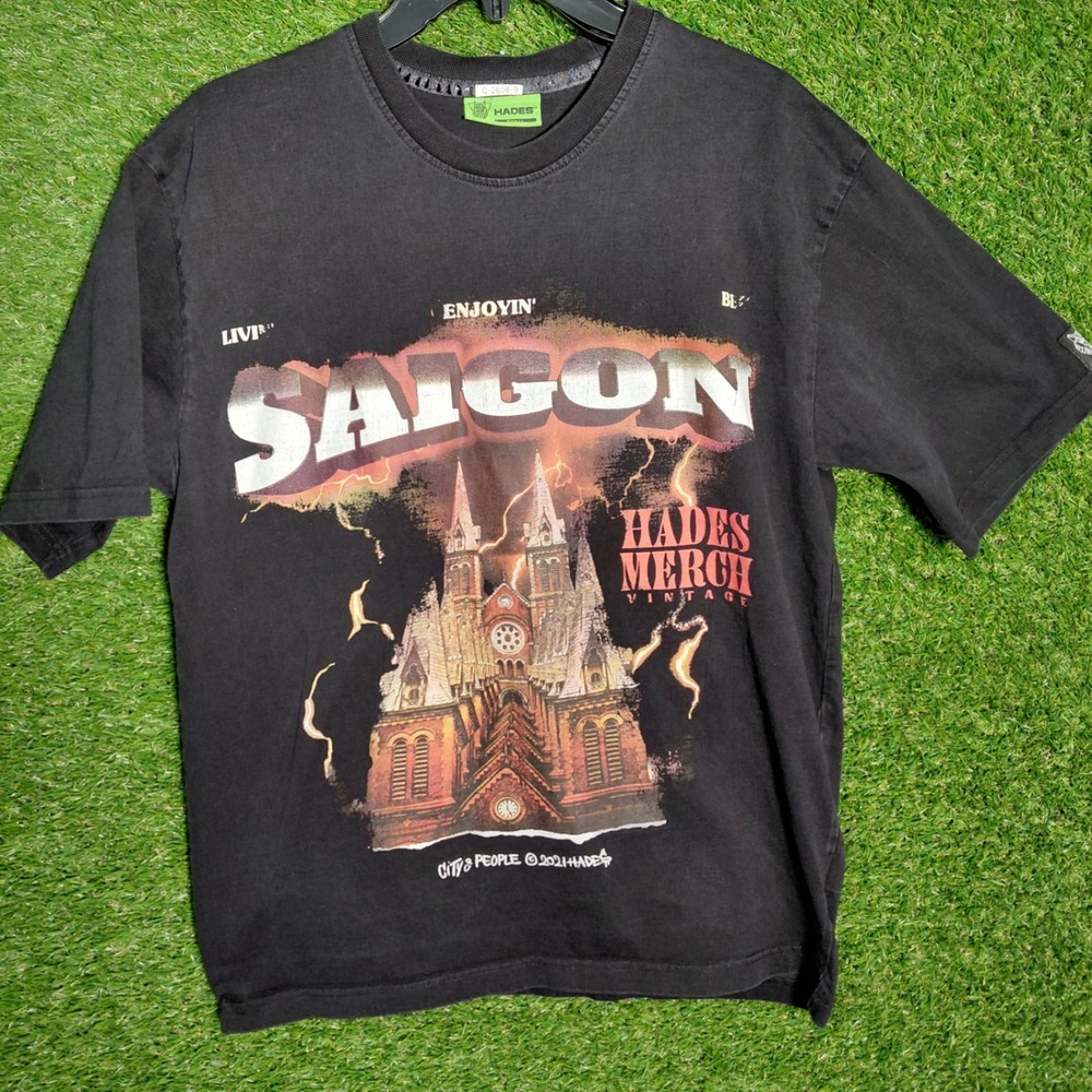 HADES‎ Saigon Vintage Graphic T-Shirt Mens Small Black Church City People
